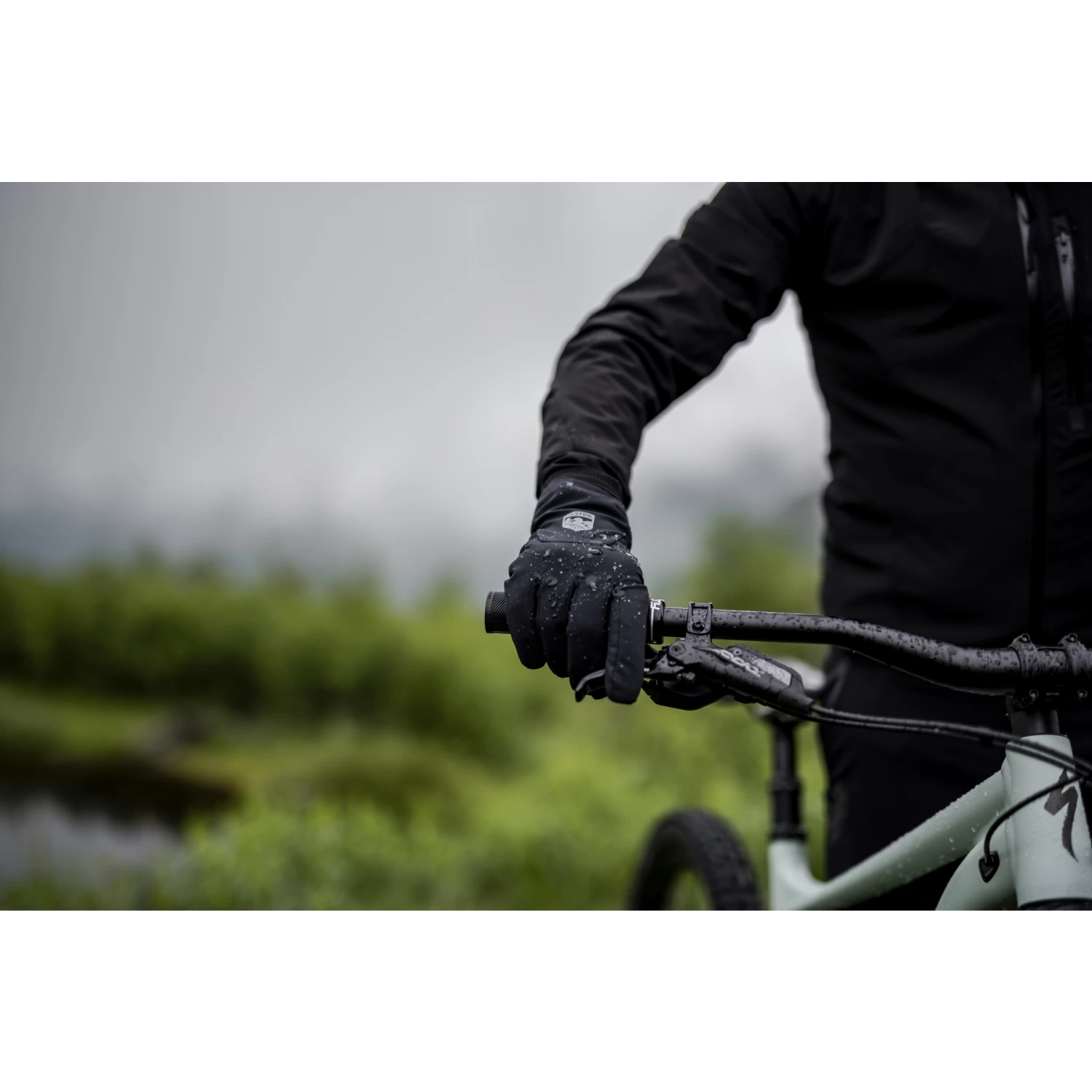 Hestra CZone Bike Mistral - 5 Finger Bike Gloves - Black 13 Hestra CZone Bike Mistral - 5 Finger Bike Gloves - Black - Image 11