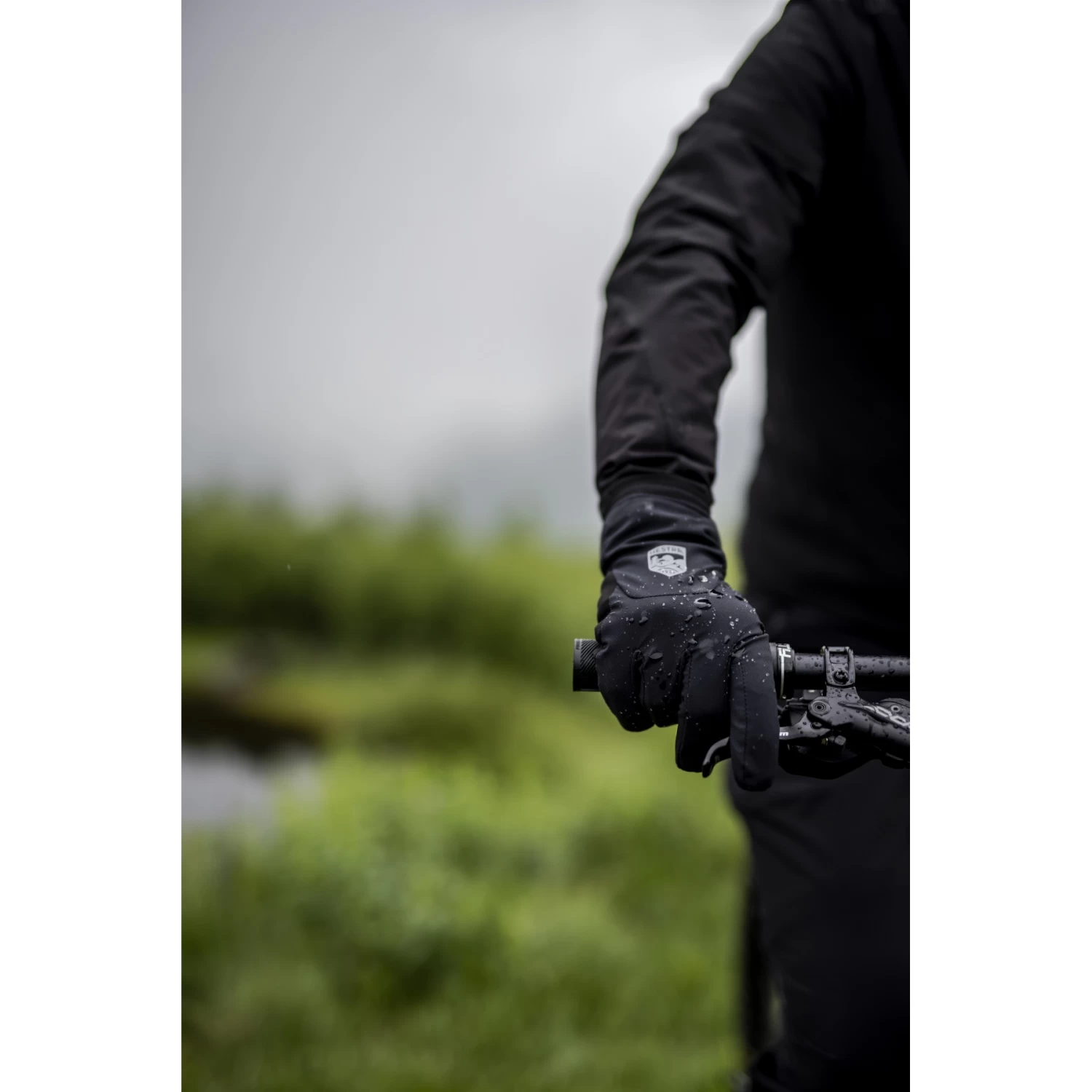 Hestra CZone Bike Mistral - 5 Finger Bike Gloves - Black 9 Hestra CZone Bike Mistral - 5 Finger Bike Gloves - Black - Image 7