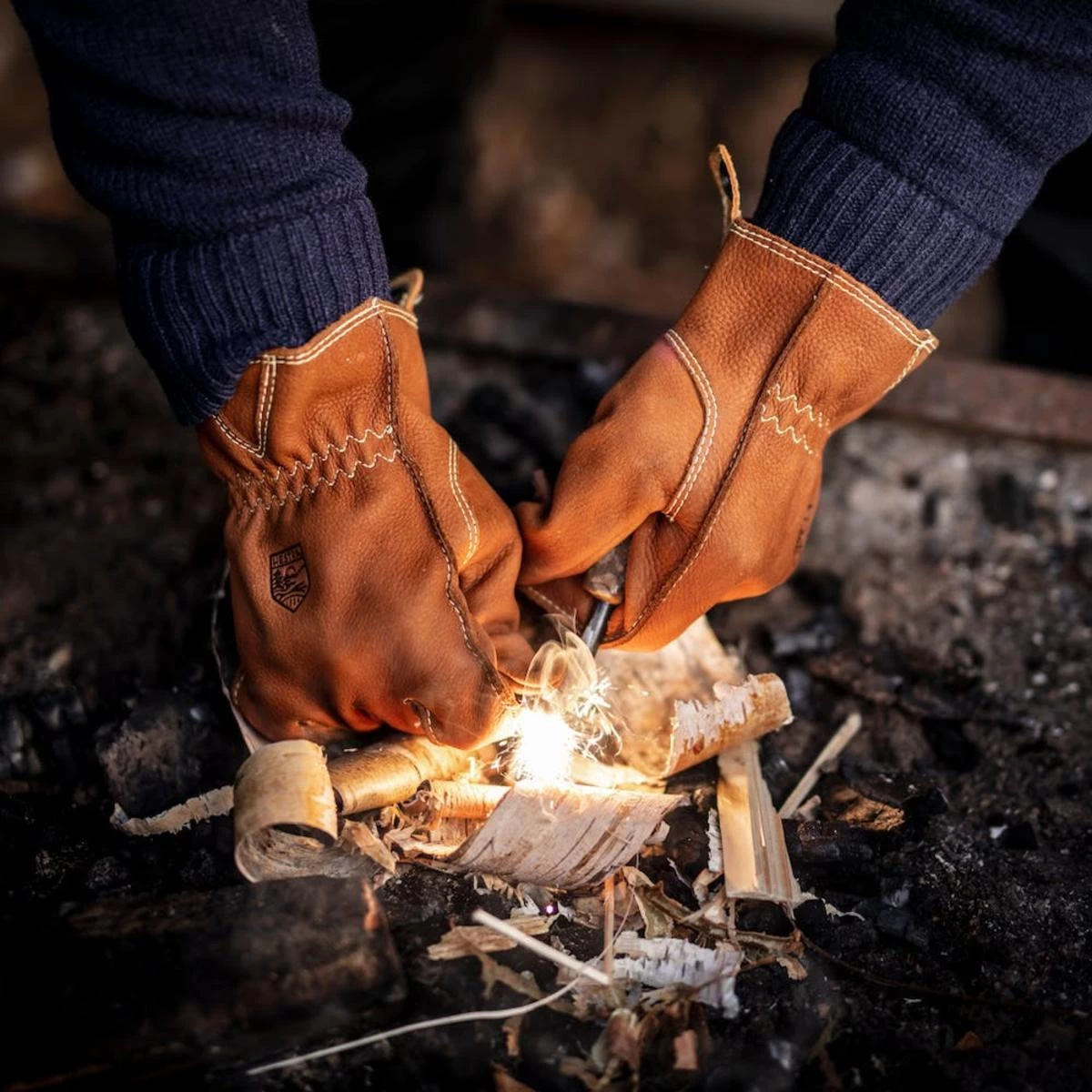 Hestra Oden Nubuck Leather Gloves 9 Hestra Oden Nubuck Leather Gloves - Image 7