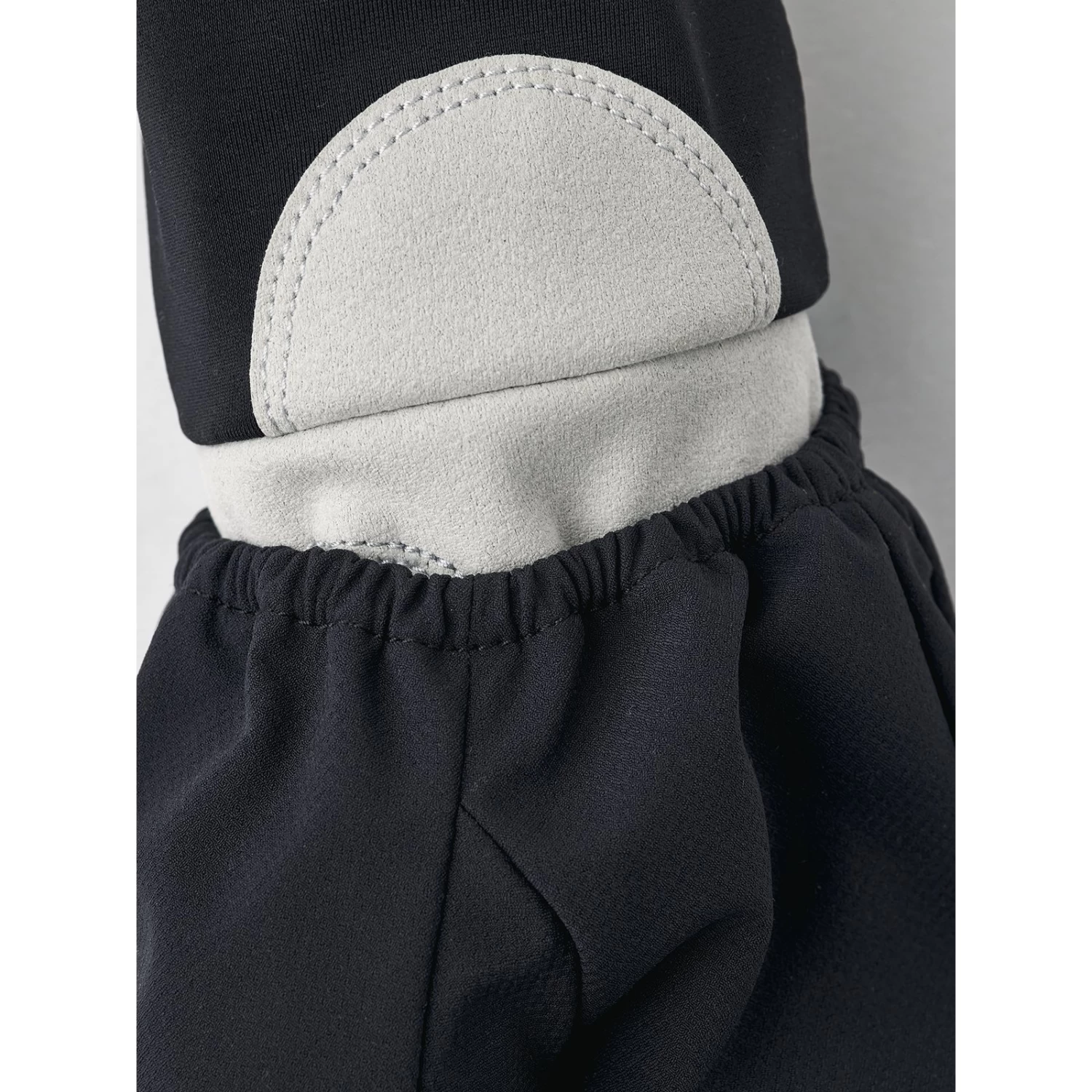 Hestra Tactility Pull Over - 5 Finger Gloves - Black/light Grey 11 Hestra Tactility Pull Over - 5 Finger Gloves - Black/light Grey - Image 9